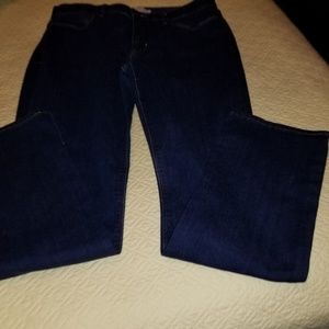 Levi's 525 perfect Waist Straight Leg Jeans